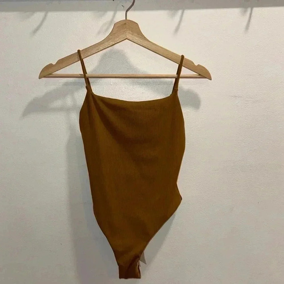 Zulu & Zephyr Almond Rib Peice - Sizes 2 and 6 - Picture 1 of 4